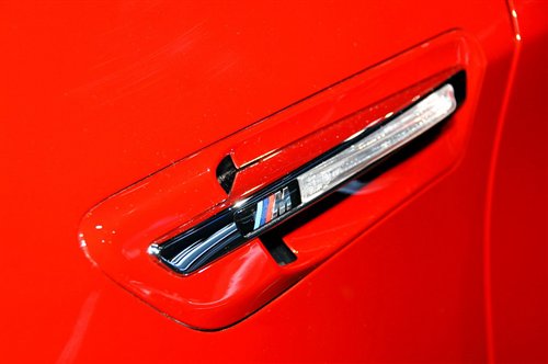 宝马X6 M性能版车型纽约车展全球首发 汽车之家