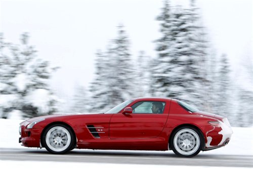 浪漫之旅 冰雪试驾2011款奔驰SLS AMG\(2\)