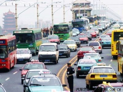 图】武汉公交线路将增加三年内增至305条