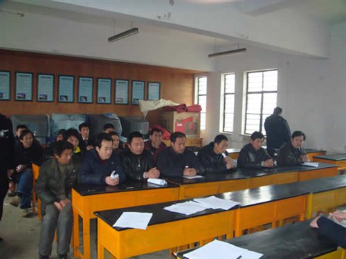 【图】我市首批130多名客运司机接受安全培训