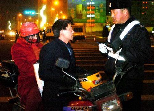 【图】土左旗交警大队掀起交通安全宣传新高潮