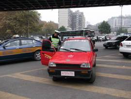 【图】开着残专跑黑的 交警查你没商量