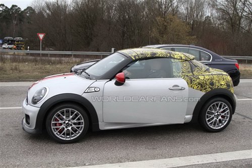 9月即将亮相 MINI Coupe JCW谍照曝光 汽车之家