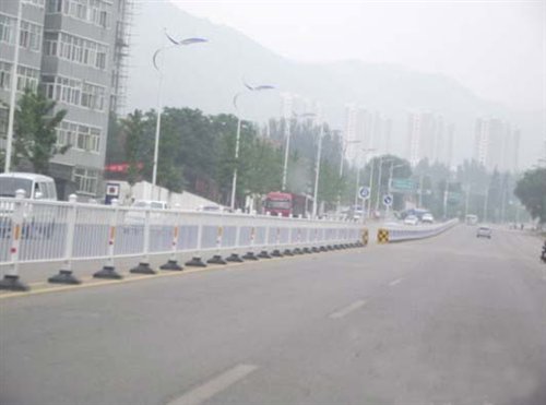 【图】312国道河南 南阳 段发生特大 交通事故 _