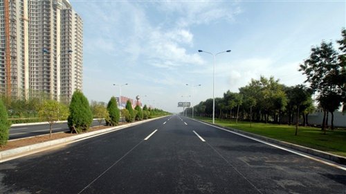 【图】太原滨河西路南延绿化工程本月底竣工