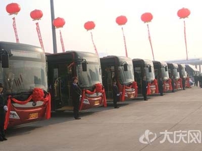 图】大庆公交车2118台人均拥有量全省第一