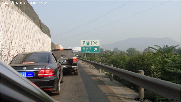 昨天在京珠高速路上看到滴车祸