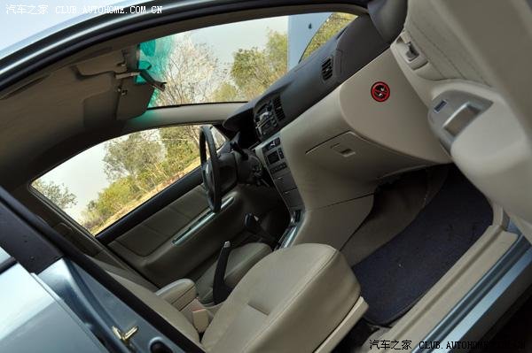 亚迪F3DM双模电动汽车惊现长沙金旋风4S店_