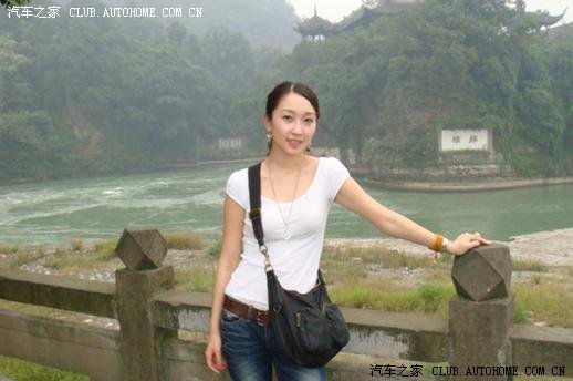 这种美女性格开朗,豪放,打个比方就像鱼,只要有水的地方就行,桂林山水