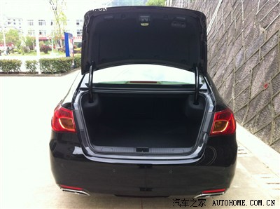 亮瞎你的双眼 2.0L赤裸黑提车 改装导航 以车汇