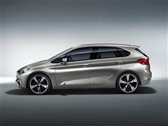 R R(M(jn)) Active Tourer 2012 Concept