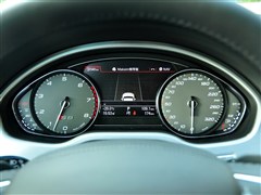 ֮ µ() µS8 2013 S8 4.0TFSI quattro