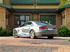 ֮ µ() µS8 2013 S8 4.0TFSI quattro