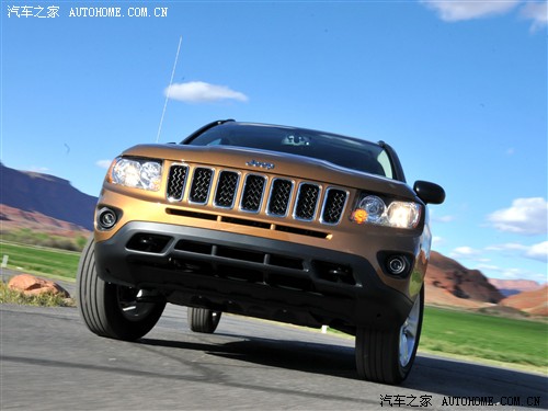 Jeep Jeep ָ 2011 70