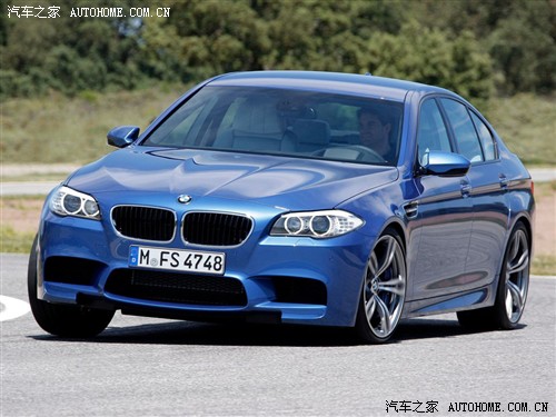 R R(M) RMϵ 2012 M5