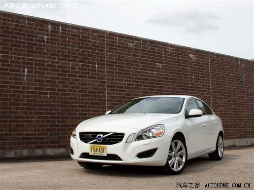 ֠ ֠(M) ֠S60 2012 3.0 T6 AWD 