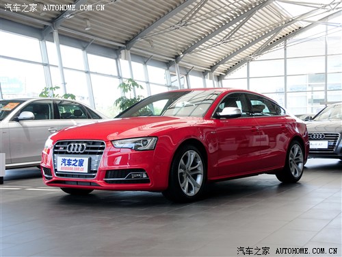 WϊW(M)WS52012 3.0T S5 Sportback