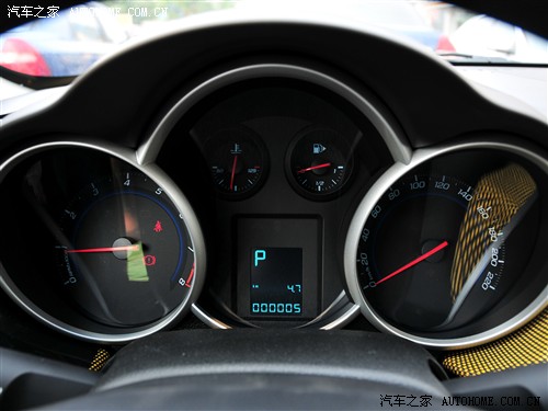 ֮ ͨѩ ³ 2011 1.6 SE AT νհ