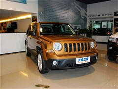 Jeep Jeep ɿ 2011 2.4 70