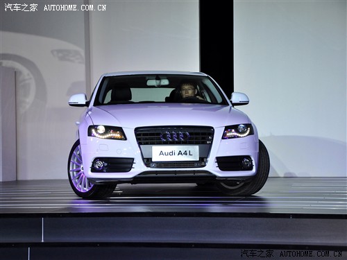 奧迪 一汽奧迪 奧迪A4L 2012款 2.0 TFSI 自動運動型