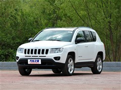 Jeep Jeep ָ 2011 2.4 m