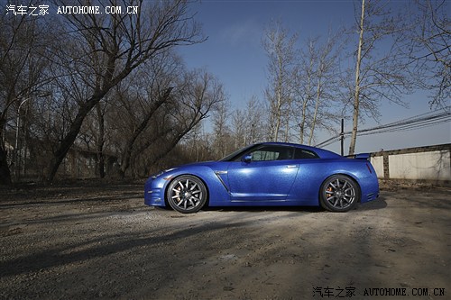 ܇֮ ծa(chn)(M) ծa(chn)GT-R 2013 3.8T 