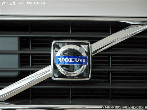 ֶ ֶ() ֶS80 06 4.4 V8 AWD