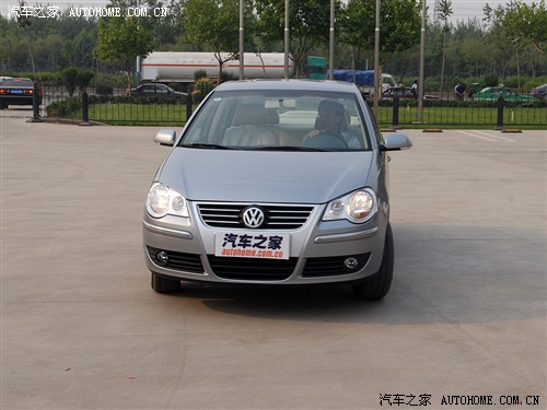  Ϻ Polo 2009 ȡ 1.6 AT°