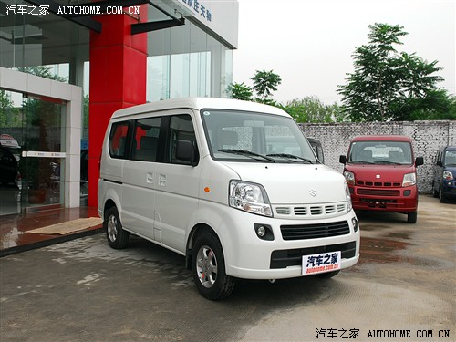 汽车之家 昌河铃木 浪迪 1.4 自动豪华型