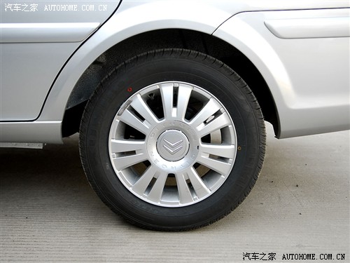 汽车之家 东风雪铁龙 爱丽舍 手动舒适型