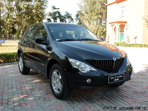 双龙 上汽双龙 爱腾 2010款 2.3 挚爱导航汽油版