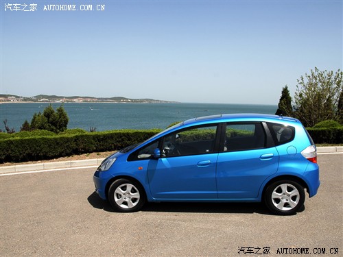 汽车之家 广州本田 飞度 新1.5 AT豪华版