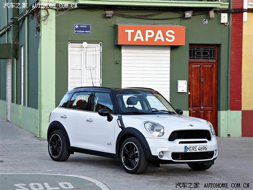 MINI MINI MINI Countryman 2011 