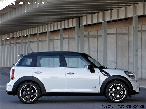 MINI MINI MINI Countryman 2011 