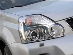 ܇֮ |L(fng)ծa(chn) E 2.5L XV CVT 4WD