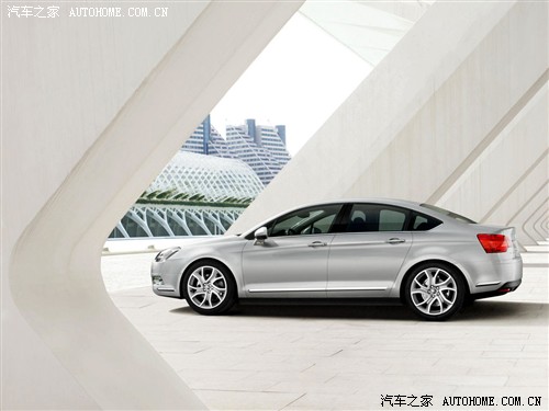 汽车之家 东风雪铁龙 雪铁龙C5 2010款 3.0L 旗舰型