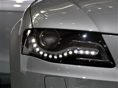 汽车之家 一汽奥迪 奥迪A4L 3.2 FSI quattro旗舰型