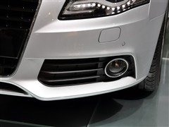 汽车之家 一汽奥迪 奥迪A4L 3.2 FSI quattro旗舰型