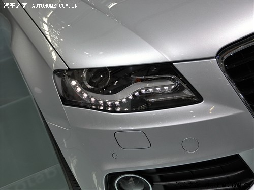 汽车之家 一汽奥迪 奥迪A4L 3.2 FSI quattro旗舰型