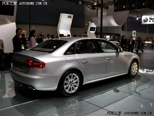 汽车之家 一汽奥迪 奥迪A4L 3.2 FSI quattro旗舰型