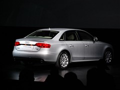 汽车之家 一汽奥迪 奥迪A4L 2.0T FSI 豪华型