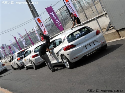 大众 大众(进口) Scirocco尚酷 2010款 2.0 TSI 运动版 大众 大众(进口) Scirocco尚酷 2010款 2.0 TSI 运动版