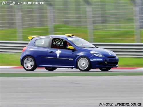 Z Z ZClio 2009 RS