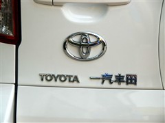 S һS SRAV4 09 2.0AT (jng)