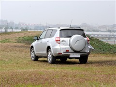 汽车之家 一汽丰田 丰田rav4 2.4at 豪华导航版