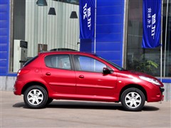 汽车之家 东风标致 标致207 两厢1.4L 手动驭乐版