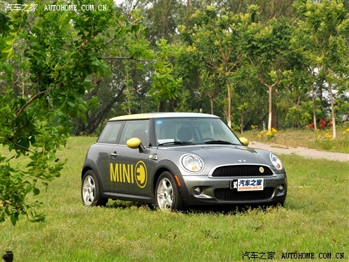 MINI MINI MINI 2010 COOPER E