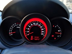 ֮ ô  09 1.6 MT GLS