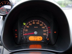 铃木 长安铃木 奥拓 09款 1.0L AT豪华型