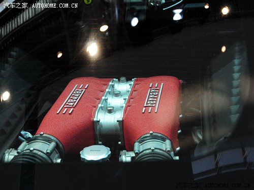 ֮  458 Italia 2011 4.5L 